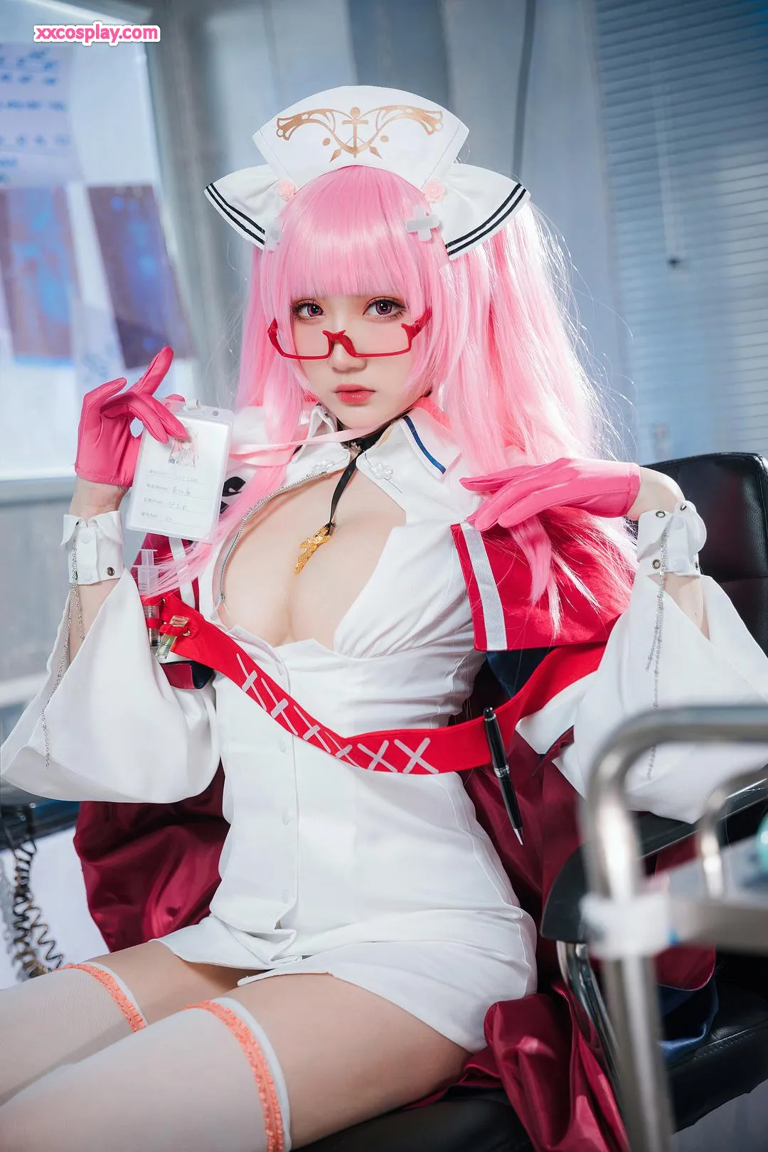 Guaxi Jiang as Perseus Nurse